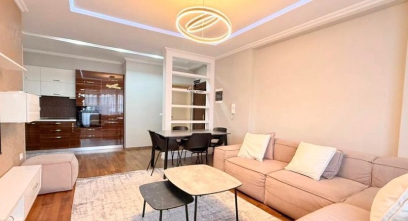 Tirane, jepet me qera apartament 2+1 Kati 7, 111 m² 650 € (ASTIR)