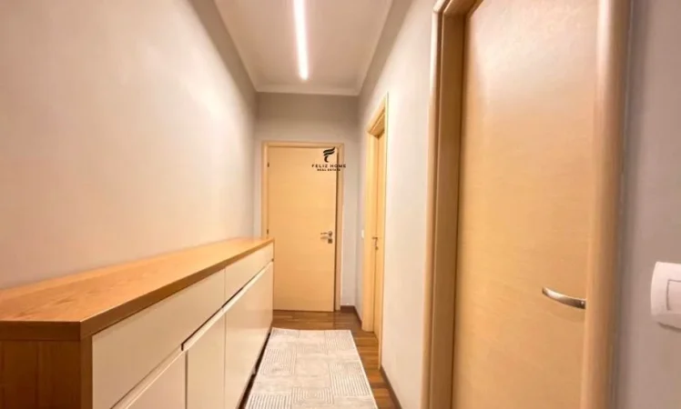 Tirane, jepet me qera apartament 2+1 Kati 7, 111 m² 650 € (ASTIR)