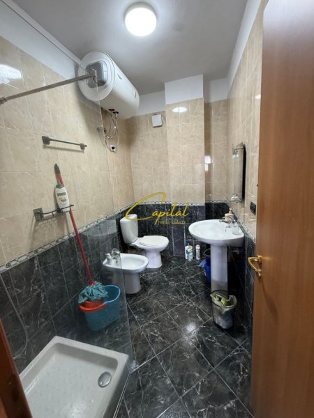 Tirane, jepet me qera apartament 2+1 Kati 6, 120 m² 750 € (RRUGA E ELBASANIT)