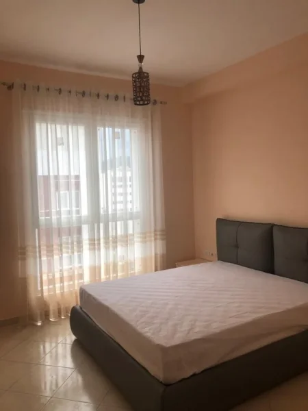 Tirane, jepet me qera apartament 2+1 Kati 6, 95 m² 700 € (rruga kavajes)