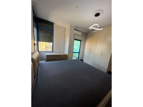 Tirane, jepet me qera apartament 2+1 Kati 5, 110 m² 750 € (Rruga e Elbasanit)