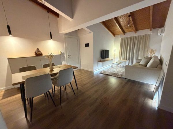 Tirane, jepet me qera apartament 1+1+Ballkon Kati 3, 70 m² 850 € (KOMUNA E PARISIT)