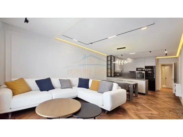 Tirane, jepet me qera apartament 3+1 Kati 9, 152 m² 2.200 € (Rezidenca Golden Tower, Mine Peza)
