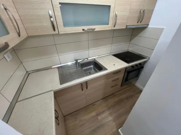 Tirane, shitet apartament 2+1 Kati 4, 80 m² 245.000 € (Myslym Shyri)