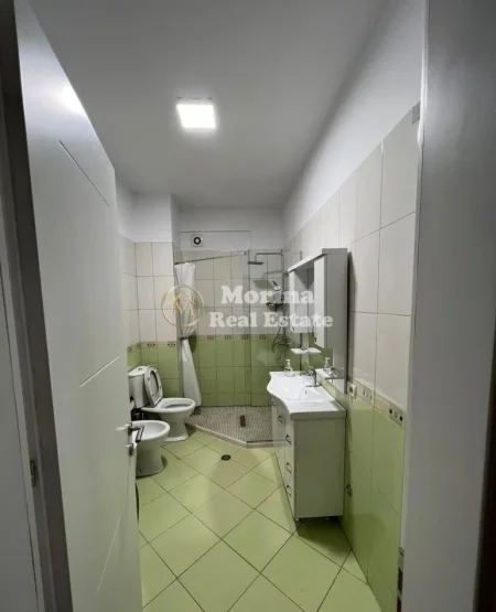 Tirane, jepet me qera apartament 1+1 Kati 5, 71 m² 470 € (Kasahar)