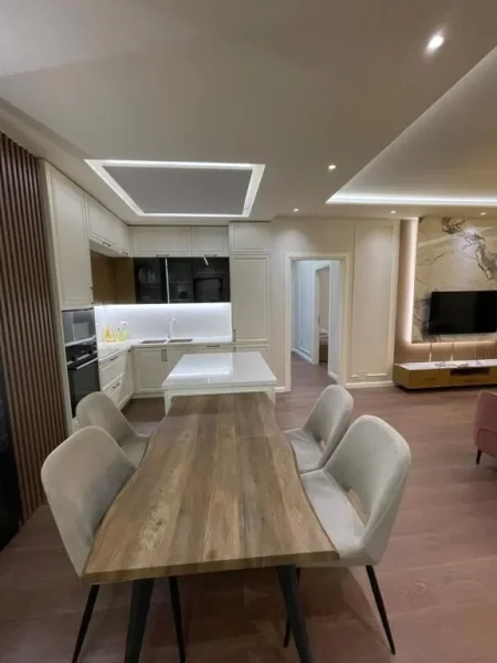 Tirane, jepet me qera apartament 2+1+Ballkon Kati 6, 90 m² 1.500 € (Rruga Kosovareve)