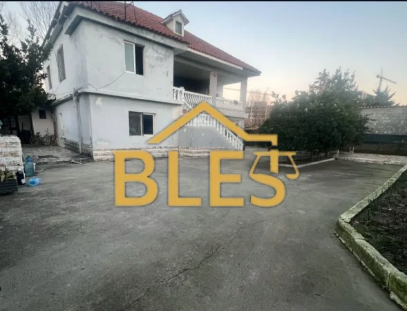 Tirane, jepet me qera Vile 3+1+Ballkon Kati 2, 100 m² 600 € (Tahir Dizdari)