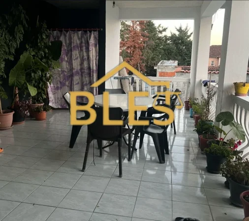 Tirane, jepet me qera Vile 3+1+Ballkon Kati 2, 100 m² 600 € (Tahir Dizdari)