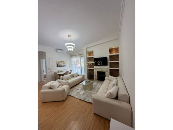 Tirane, shes apartament 2+1 , 98 m² 203.000 € (Liqeni i Thate)