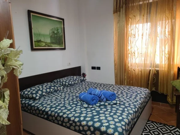 Tirane, jepet me qera apartament 1+1 Kati 1, 37 m²  € (Bulevardi i Ri.)