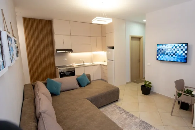 Tirane, jepet me qera apartament 1+1+Ballkon Kati 3, 80 m² 35 € (Ndre Mjeda)