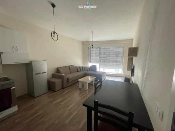 Tirane, jepet me qera apartament 1+1 Kati 5, 65 m² 500 € (siri kodra)