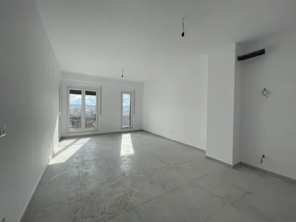 Tirane, shitet apartament 1+1 Kati 3, 77 m² 69.225 € (Kamez)