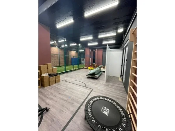 Tirane, jepet me qera ambjent biznesi Kati 0, 166 m² (RRUGA PANORAMA)