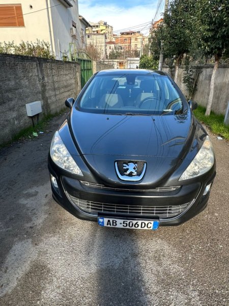 Tirane, shes makine peugeot 308 Benzin, gri metalizato manuale Kondicioner 190 km 2.000 €