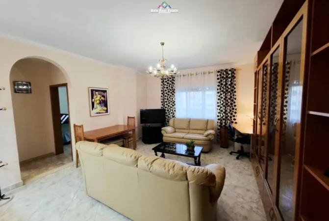 Tirane, jepet me qera apartament 1+1 Kati 3, 65 m² 570 € (RRugaTish Dahia)