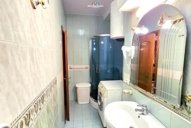 Tirane, jepet me qera apartament 1+1 Kati 3, 65 m² 570 € (RRugaTish Dahia)