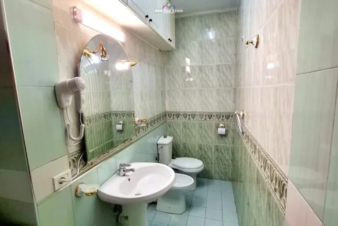 Tirane, jepet me qera apartament 1+1 Kati 3, 65 m² 570 € (RRugaTish Dahia)