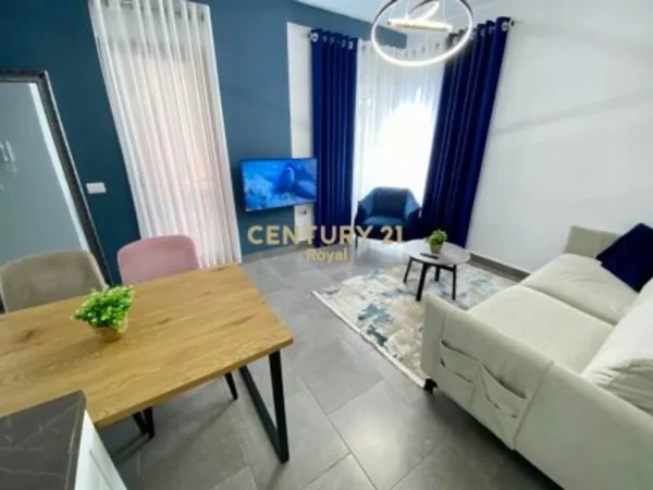 Tirane, jepet me qera apartament 1+1 , 65 m² 650 € 