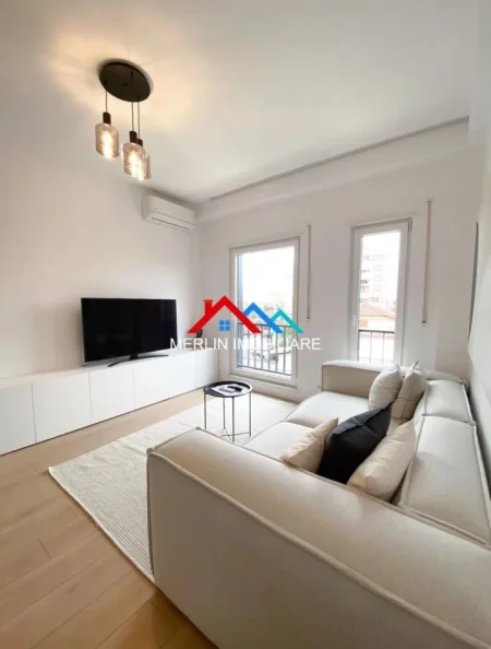 Tirane, jepet me qera apartament 1+1+Ballkon Kati 1, 65 m² 827 € (RRUGA PANORMAMA.UNAZA E MESME)