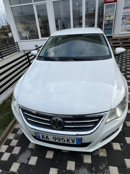 Tirane, shes makine Volkswagen Passat CC Nafte, e bardhë automatik 258.124 km