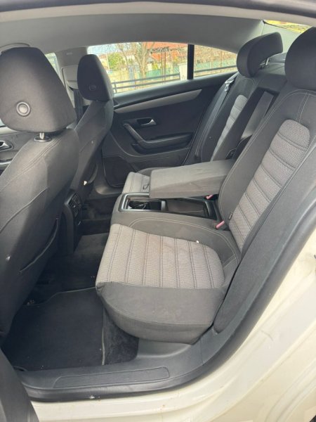 Tirane, shes makine Volkswagen Passat CC Nafte, e bardhë automatik 258.124 km