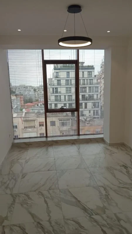 Tirane, shes apartament 1+1+Ballkon Kati 7, 68 m² 234.000 € (Rruga e Kavajës)