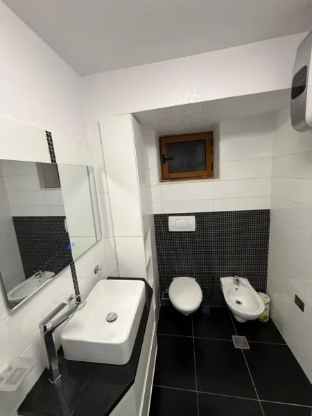 🏡 Apartament 1+1 me Qira – Rruga e Dibrës