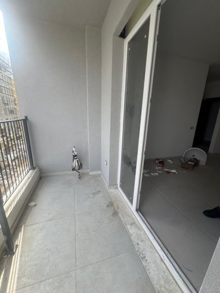 Tirane, shes apartament 1+1 , 52 m² 67.000 € (Qtu)