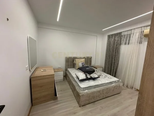 Tirane, jepet me qera apartament 1+1 Kati 1, 55 m² 630 € 