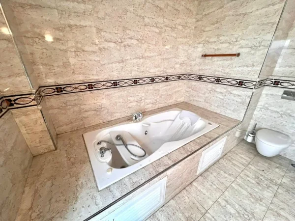 Me Qera: Duplex & Verande Gjigande + 2 P. Parkimi 📍Rr. Elbasanit - Mulliri || 4500€/muaj