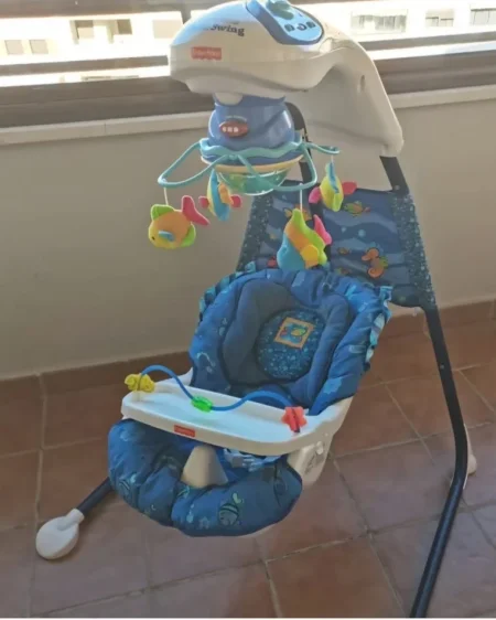 Tirane, shes Shiten produkte për bebe-shumë pak të përdorura 250 €