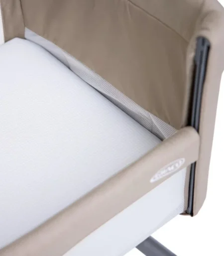 Tirane, shes Shiten produkte për bebe-shumë pak të përdorura 250 €