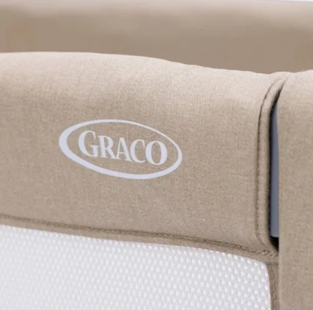 Tirane, shes Shiten produkte për bebe-shumë pak të përdorura 250 €