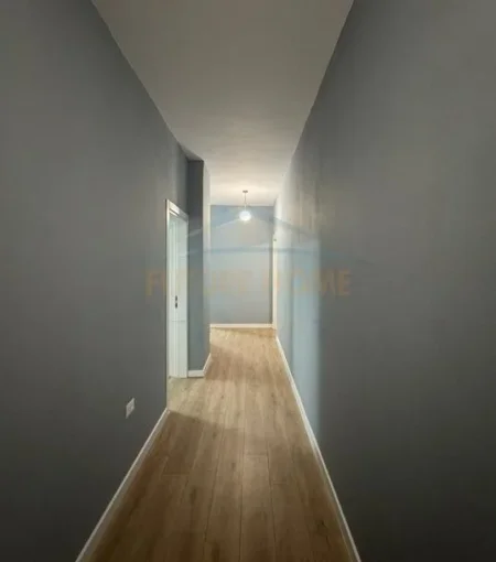 Tirane, shitet apartament 2+1 Kati 1, 98 m² 135.000 € (rruga shefqet kuka)