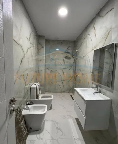 Tirane, shitet apartament 2+1 Kati 1, 98 m² 135.000 € (rruga shefqet kuka)
