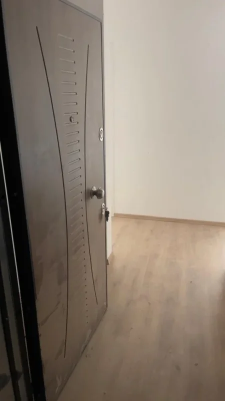 Tirane, shitet apartament 2+1 Kati 2, 84 m² 104.500 € (Univers City)