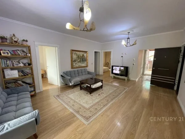 Tirane, shes apartament 3+1+Aneks+Ballkon Kati 5, 155 m² 250.000 € 