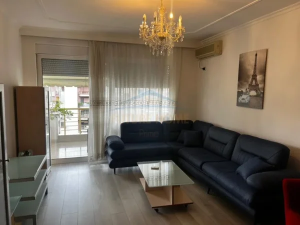 Tirane, jepet me qera apartament 2+1 Kati 7, 112 m² 1.100 € (rruga Brigata VIII)