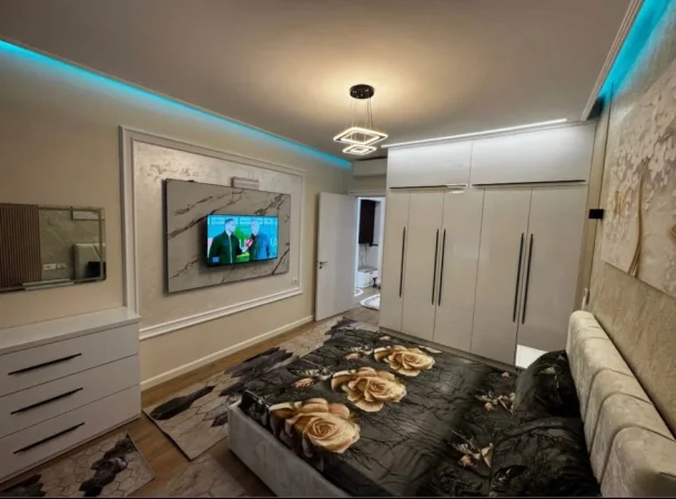 Tirane, jepet me qera apartament 1+1+Ballkon , 75 m² 500 € (Kamez)