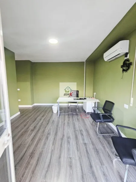 Durres, jepet me qera apartament Kati 2, 190 m² 800 € 