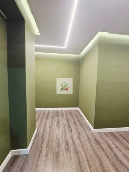 Durres, jepet me qera apartament Kati 2, 190 m² 800 € 