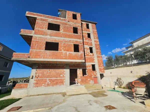 Durres, shitet Vile 3 Katshe Kati 4, 600 m² 285.000 € 