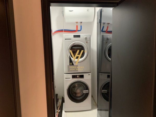 Tirane, jepet me qera ambjent biznesi Kati 0, 85 m² 1.000 € (STADIUMI DINAMO)