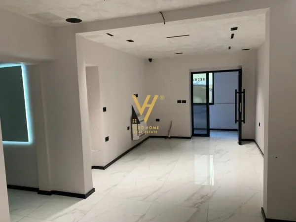 Tirane, jepet me qera ambjent biznesi Kati 0, 85 m² 1.000 € (STADIUMI DINAMO)