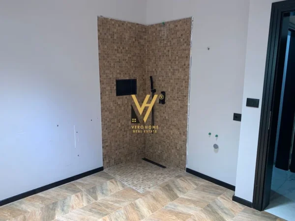 Tirane, jepet me qera ambjent biznesi Kati 0, 85 m² 1.000 € (STADIUMI DINAMO)