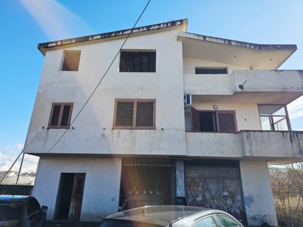 Durres, shitet Vile 3 Katshe Kati 3, 666 m² 180.000 € 