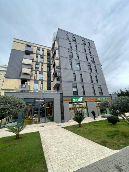 Tirane, jepet me qera ambjent biznesi Kati 0, 166 m² (Rruga Panorama)