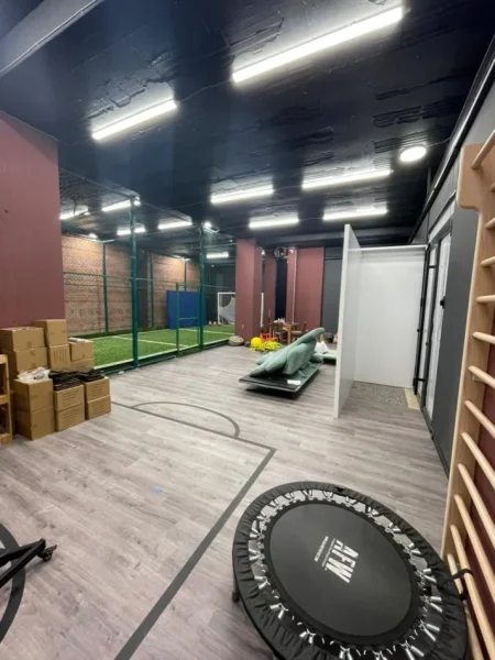 Tirane, jepet me qera ambjent biznesi Kati 0, 166 m² (Rruga Panorama)