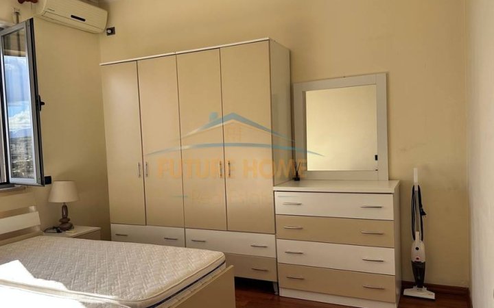 Tirane, jepet me qera apartament 1+1 Kati 7, 54 m² 800 € (Pazari i Ri)